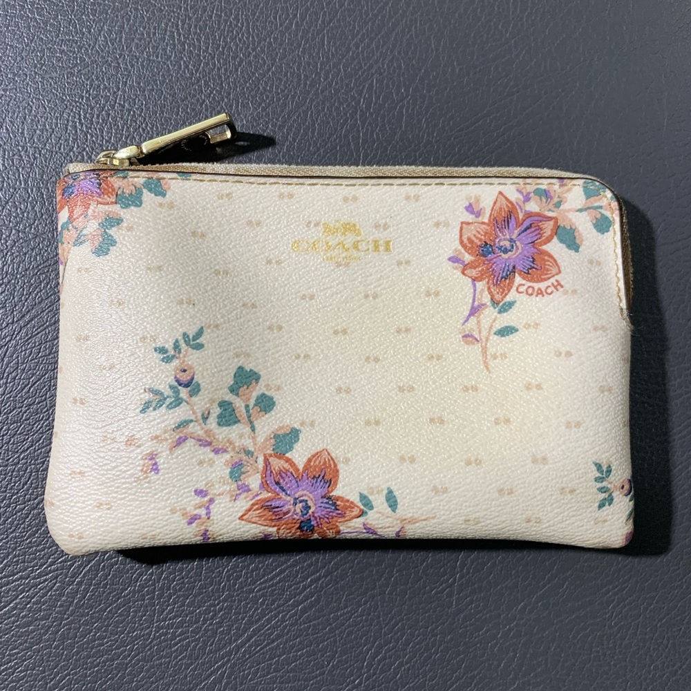 COACH wallet / floral pattern